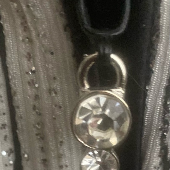 Alex Evenings Top or Cover-White w/ Black & Sparkle Silver Slimming Stripes. - Picture 10 of 10